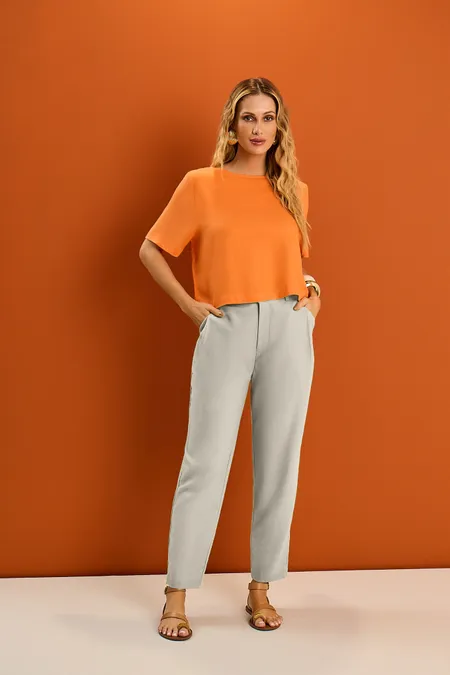 Blusa Feminina Quadrada em Viscose Puramania